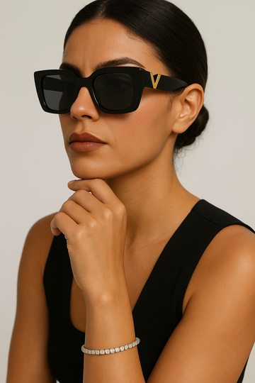 NeoVew - 2 pairs of glasses and 1 bracelet